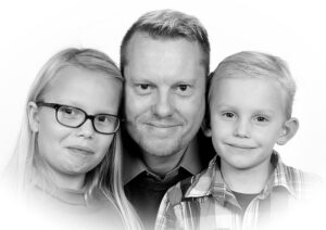 Gruppeportræt Far med sine børn